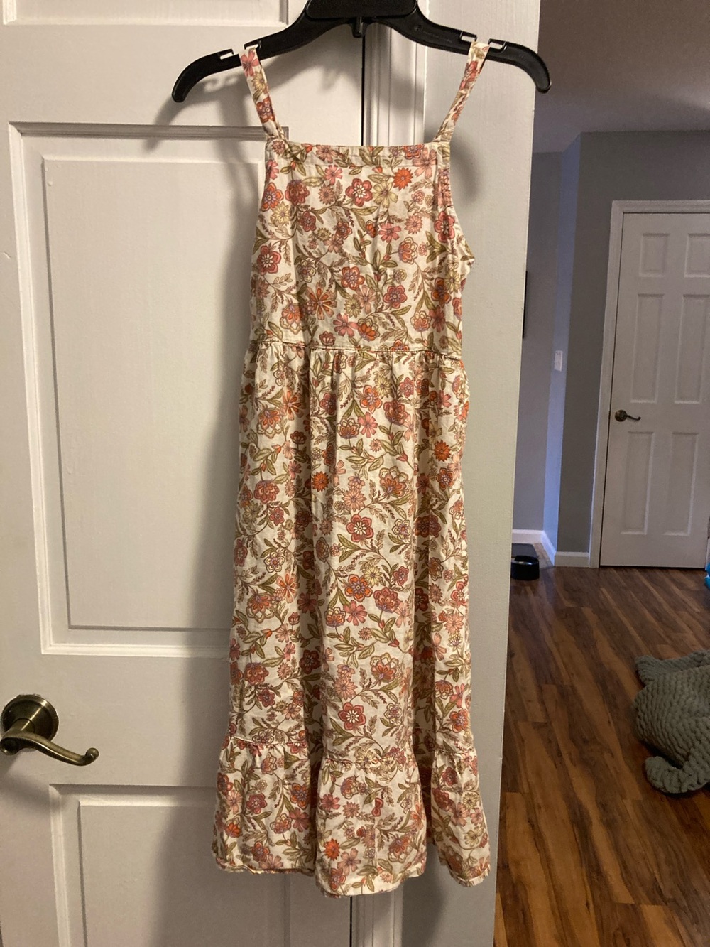 Old Navy Girls Size 8 Cream Maxi Dress with Peach and Green Floral Print